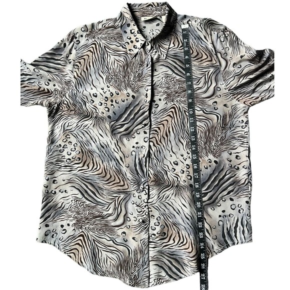 Riva 100% Silk Animal Print Button Up Blouse M Medium 3/4 Sleeve Zebra Leopard - Picture 11 of 12